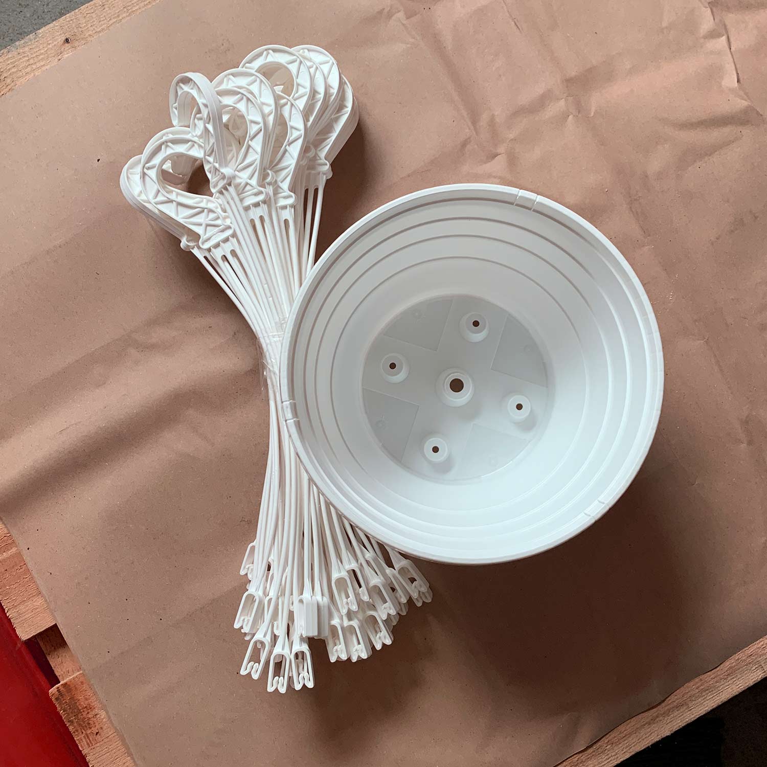 Kunststoff Hänge-Ampel weiß Liefergröße: Durchmesser 25cm